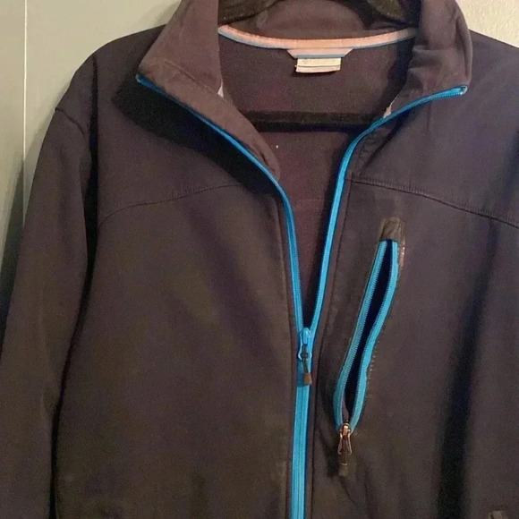 Columbia men’s navy blue jacket - large - zip pockets - no hood - Picture 3 of 9